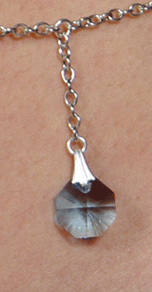 Chaine de taille argent et pendant en cristal de Swarovski bleu