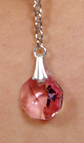 Chaine de taille argent et son pendant cristal de Swarovski rose