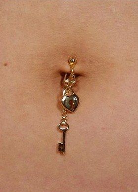 Clip Nombril plaqu&eacute; or coeur cadena et sa clef