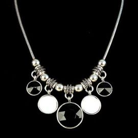 Collier En M&eacute;tal