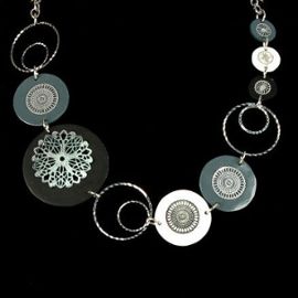 Collier En M&eacute;tal